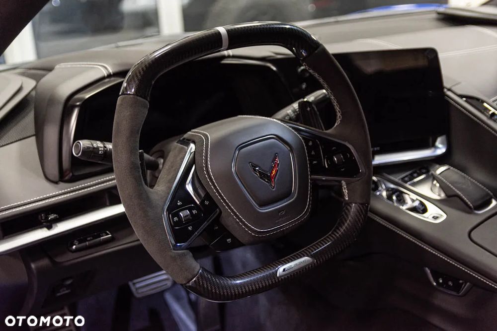 Chevrolet Corvette - 36