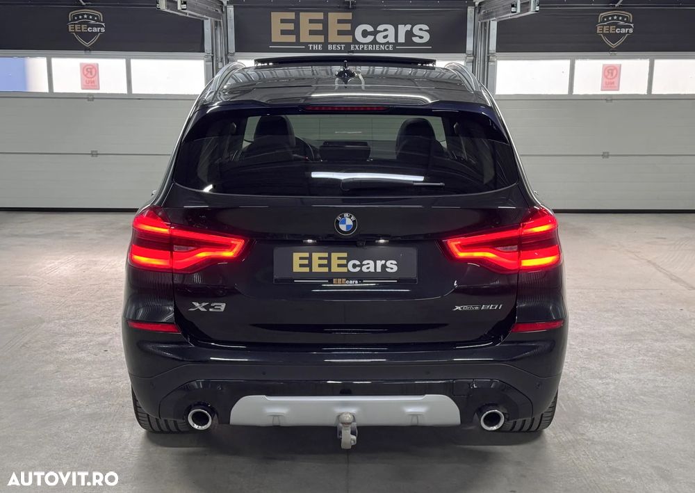 BMW X3 xDrive20i AT xLine - 32
