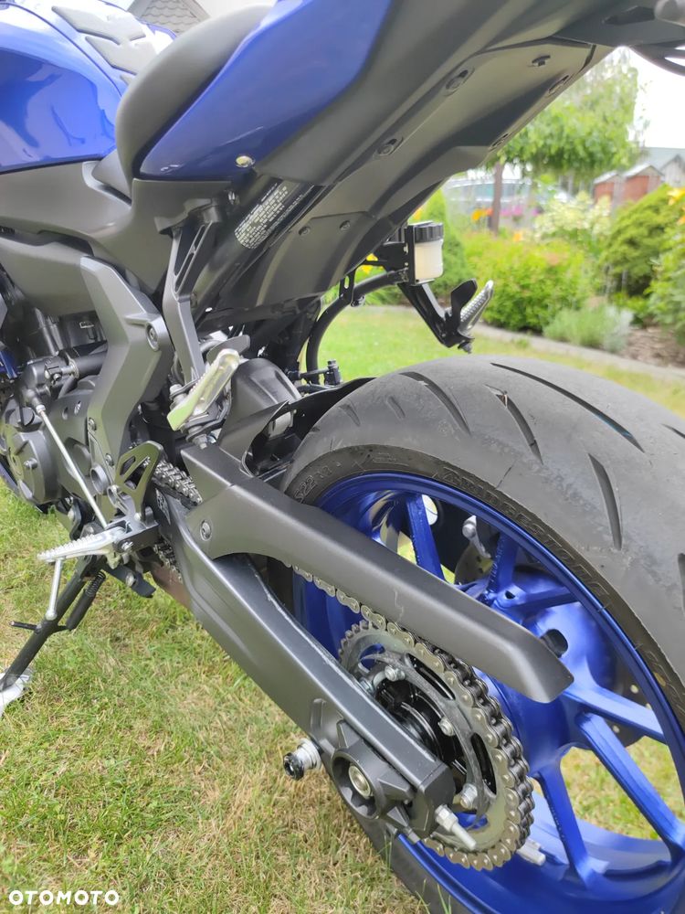 Yamaha R7 - 12