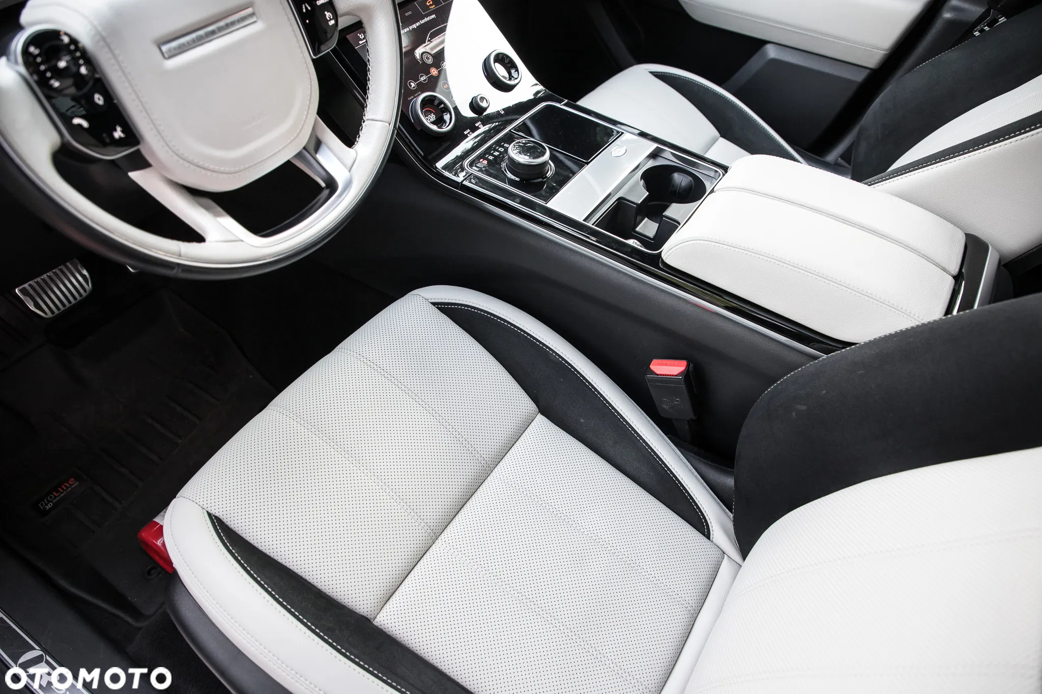 Land Rover Range Rover Velar 2.0 Si4 GPF R-Dynamic - 16