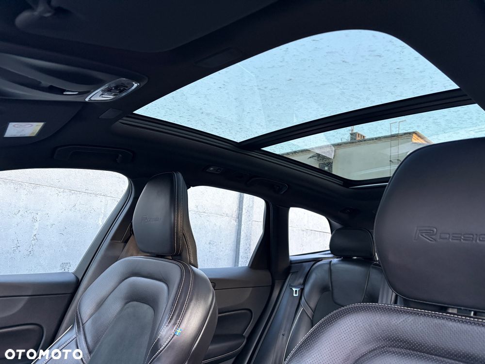 Volvo XC 60 D4 AWD RDesign - 7