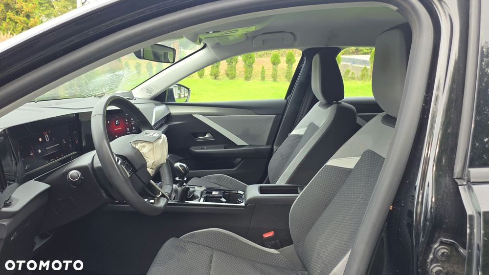 Opel Astra 1.2 Turbo Edition - 22
