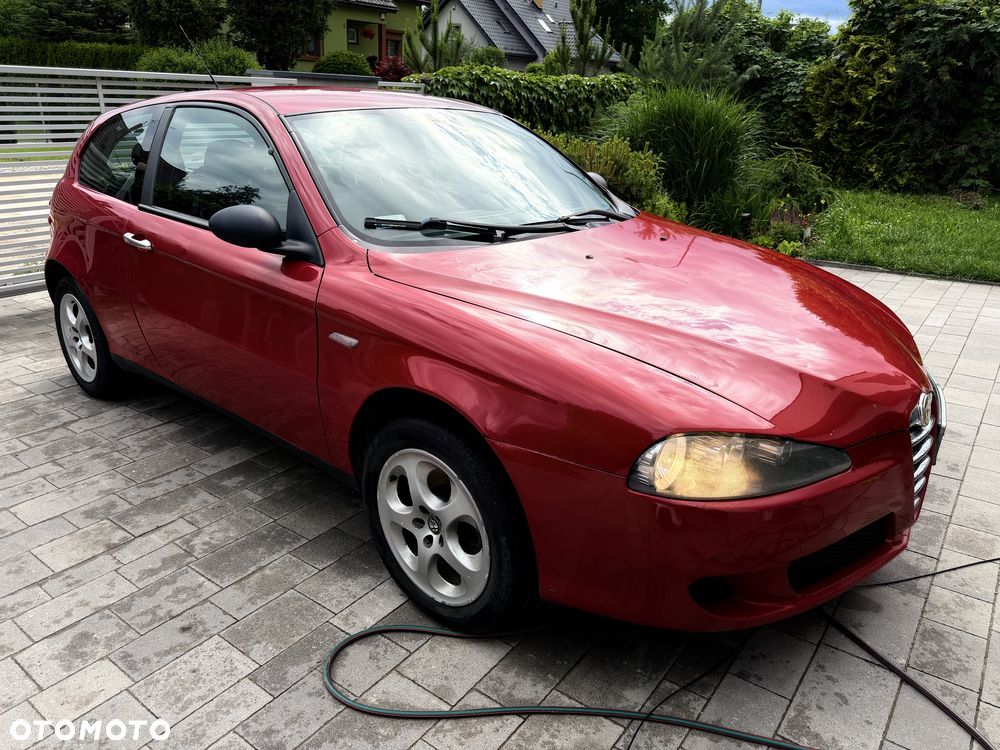 Alfa Romeo 147 - 1