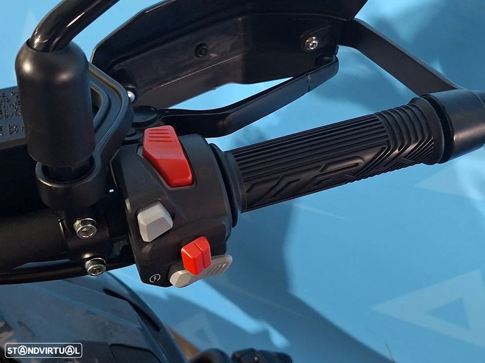 Benelli TRK 502 - 9