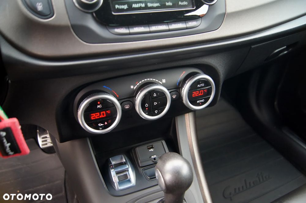Alfa Romeo Giulietta 1.4 TB MultiAir Exclusive TCT - 24