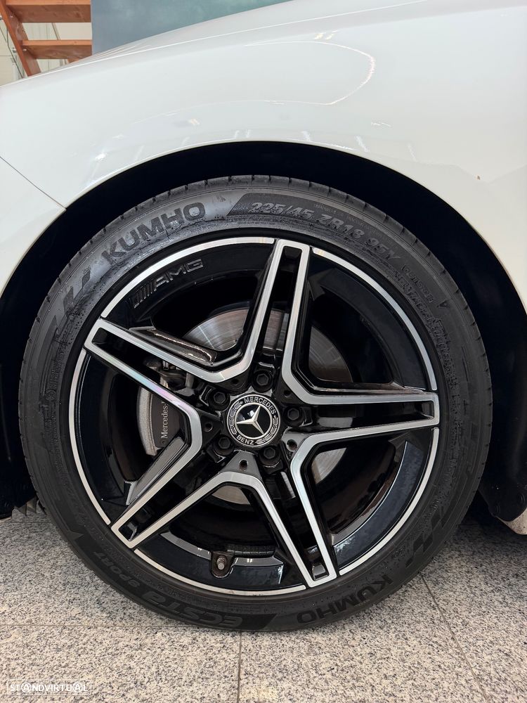Mercedes-Benz A 200 d 8G-DCT AMG Line - 6