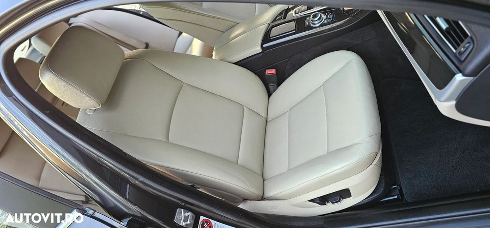 BMW Seria 5 520d Aut. Luxury Line - 11
