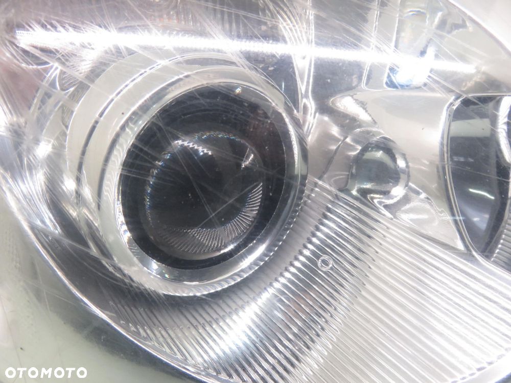 LAMPA PRAWA PRZEDNIA TOYOTA AVENSIS II T25 XENON - 13
