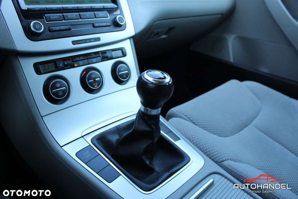 Volkswagen Passat - 13
