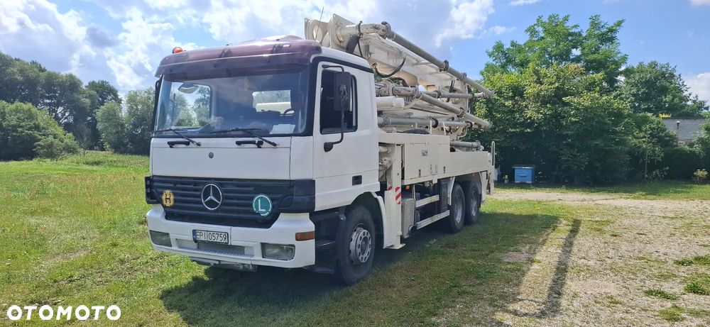 Mercedes-Benz Actros - 2