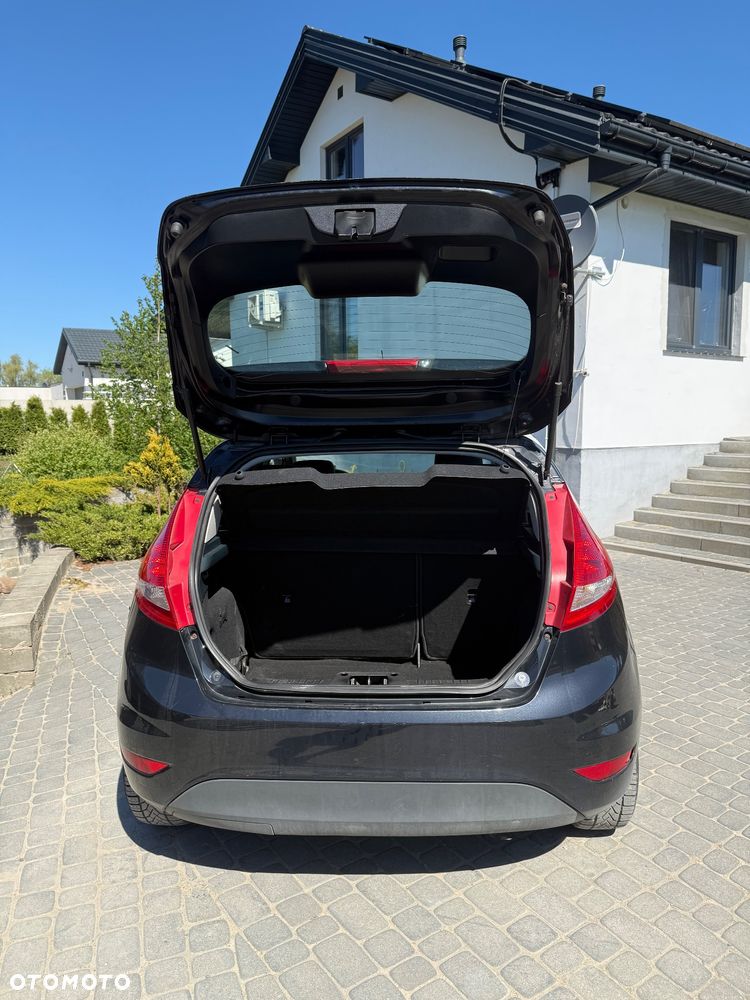 Ford Fiesta 1.25 Champions Edition - 5