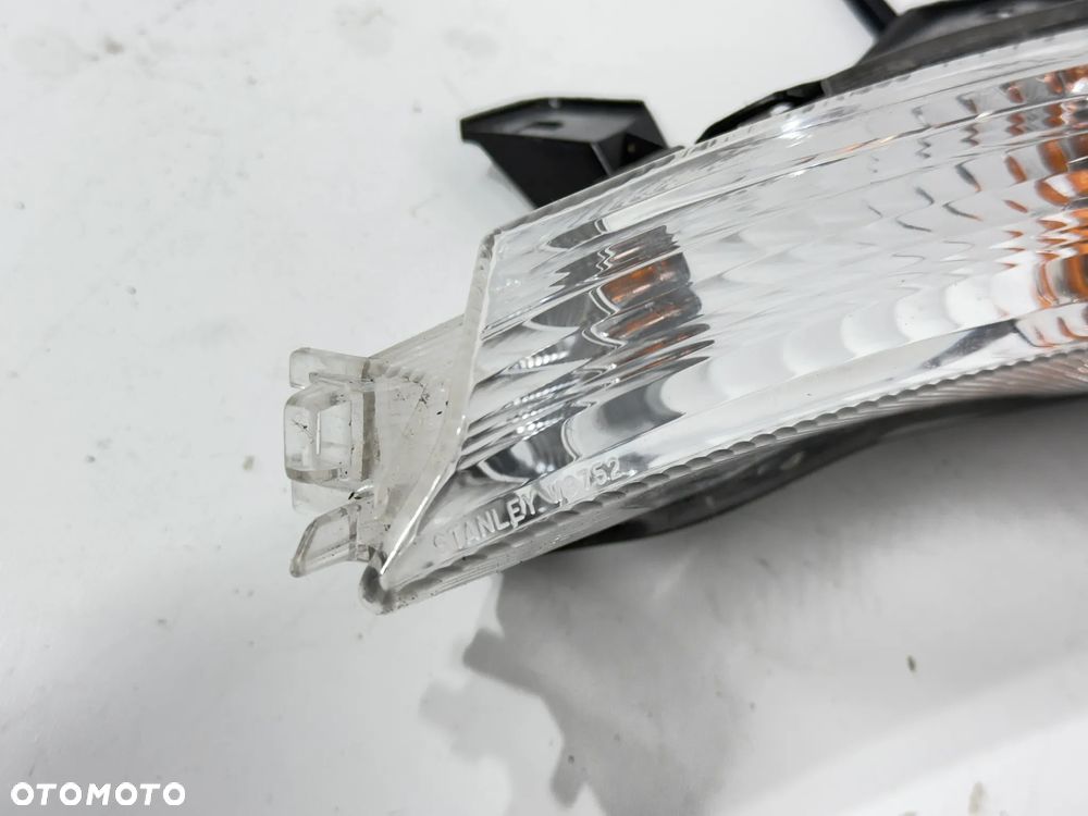 Kierunkowskaz przód L  Yamaha X-Max 125 17-21R - 2