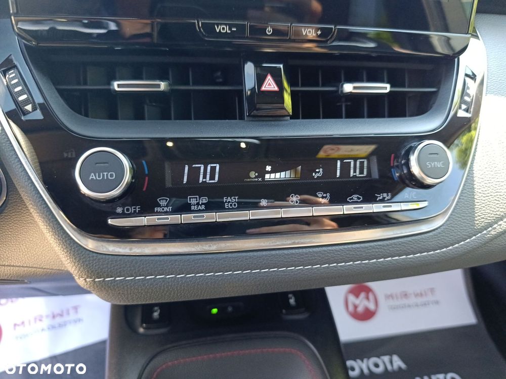 Toyota Corolla - 19
