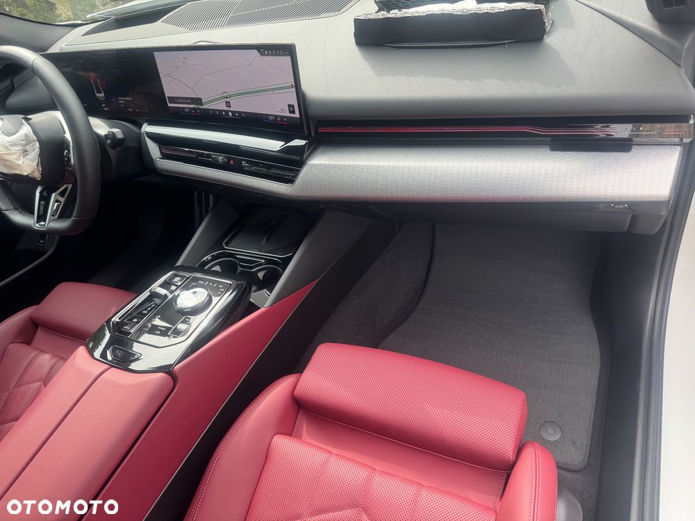 BMW Seria 5 - 25