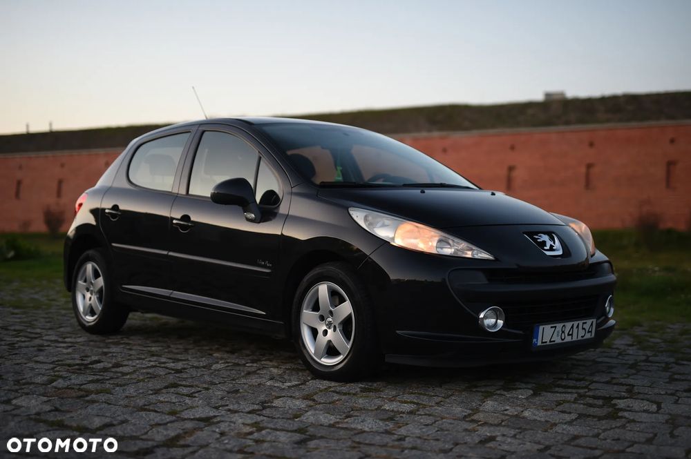 Peugeot 207 - 11