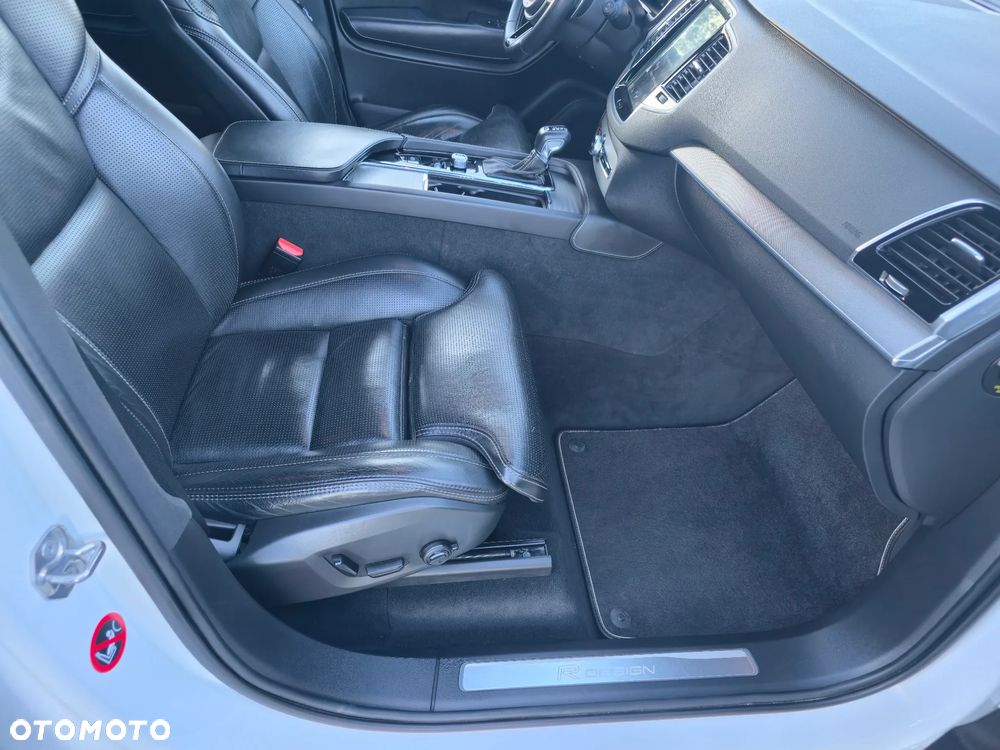 Volvo XC 90 D5 AWD R-Design - 18