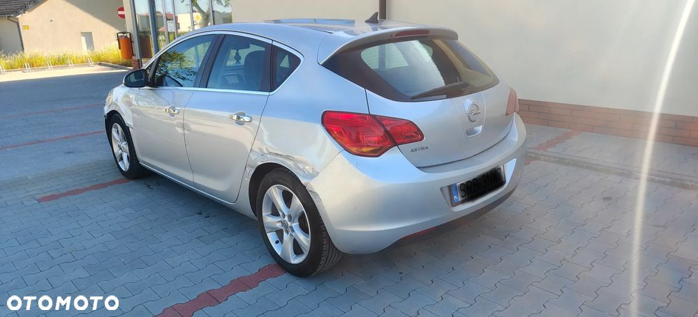 Opel Astra 1.6 Automatik Cosmo - 4