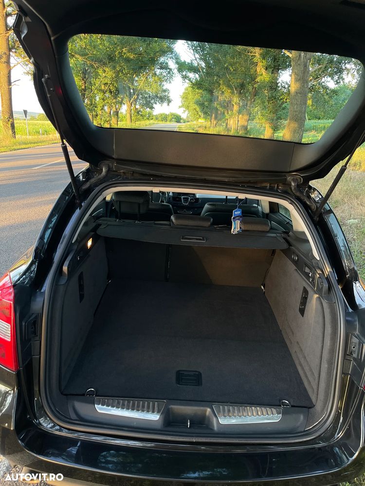 Renault Laguna dCi 150 FAP Start-Stop Dynamique - 8