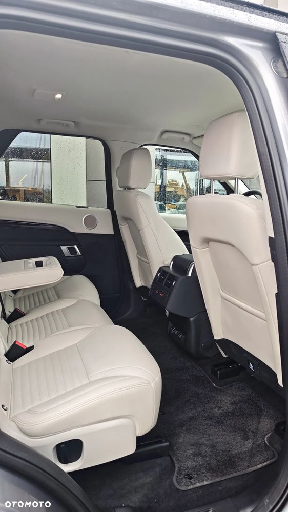 Land Rover Discovery 3.0 D250 mHEV S - 16