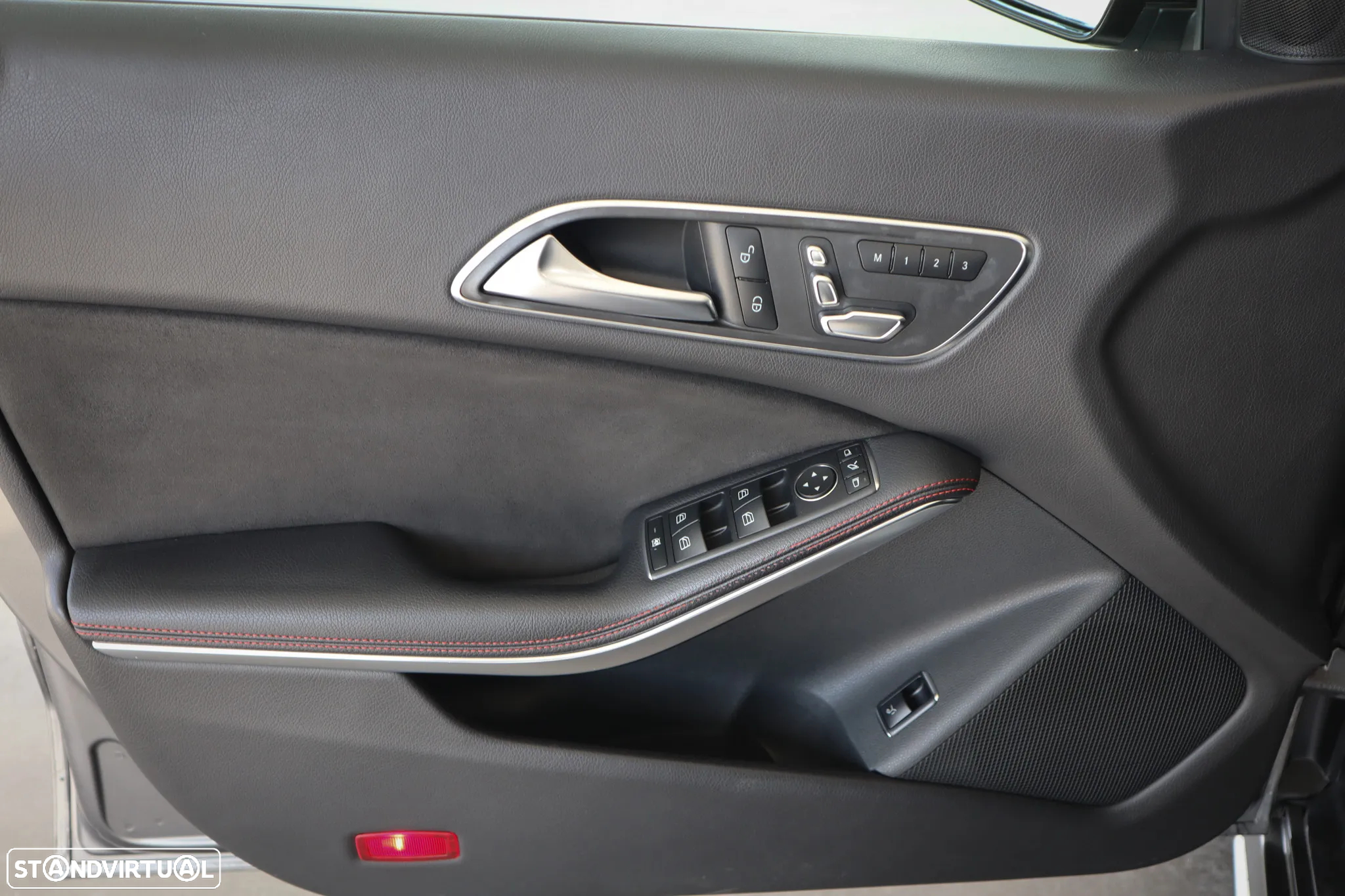Mercedes-Benz CLA 220 d Shooting Brake AMG Line Aut. - 17