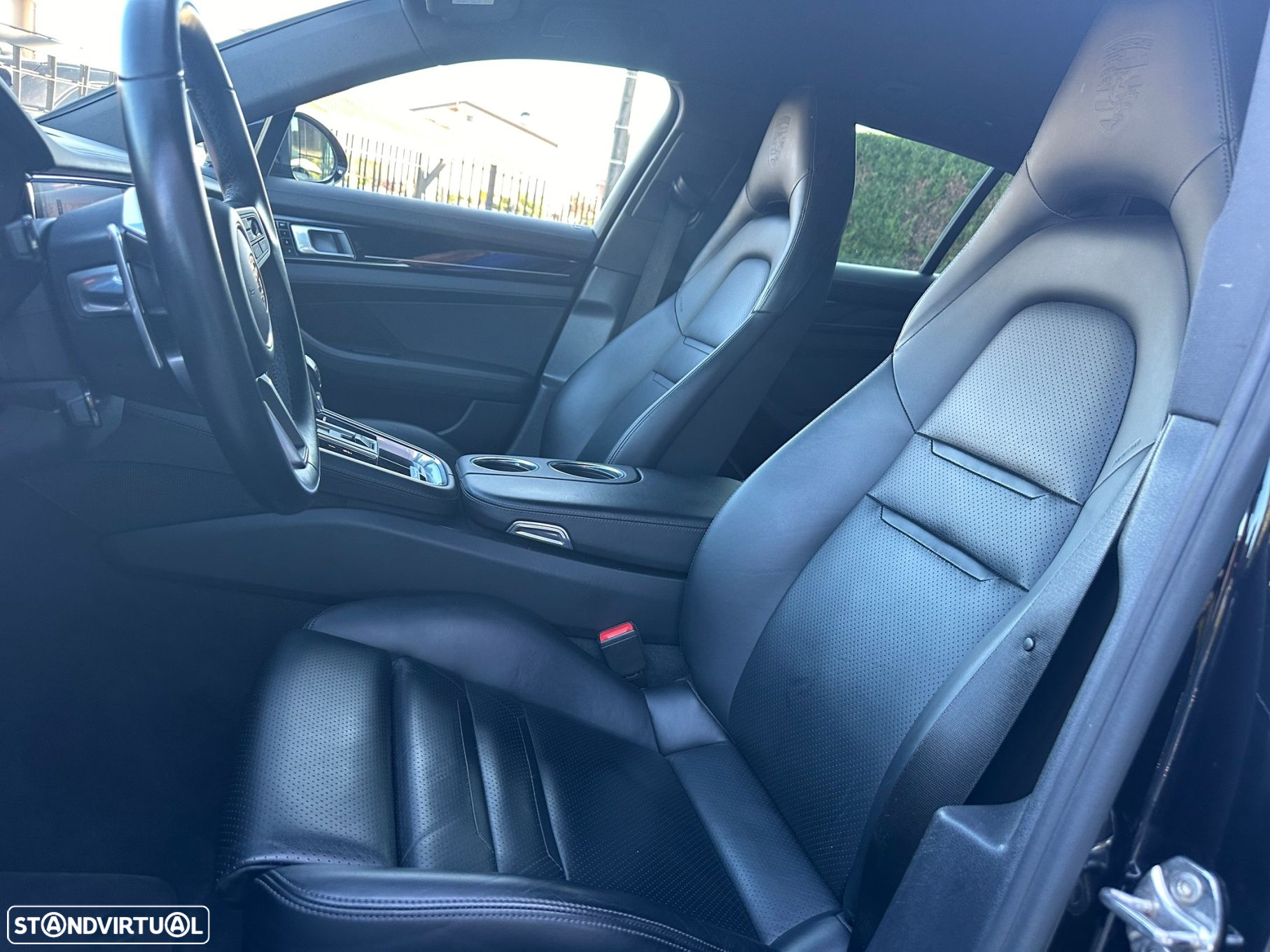 Porsche Panamera Sport Turismo 4 E-Hybrid 10 Years Edition - 12