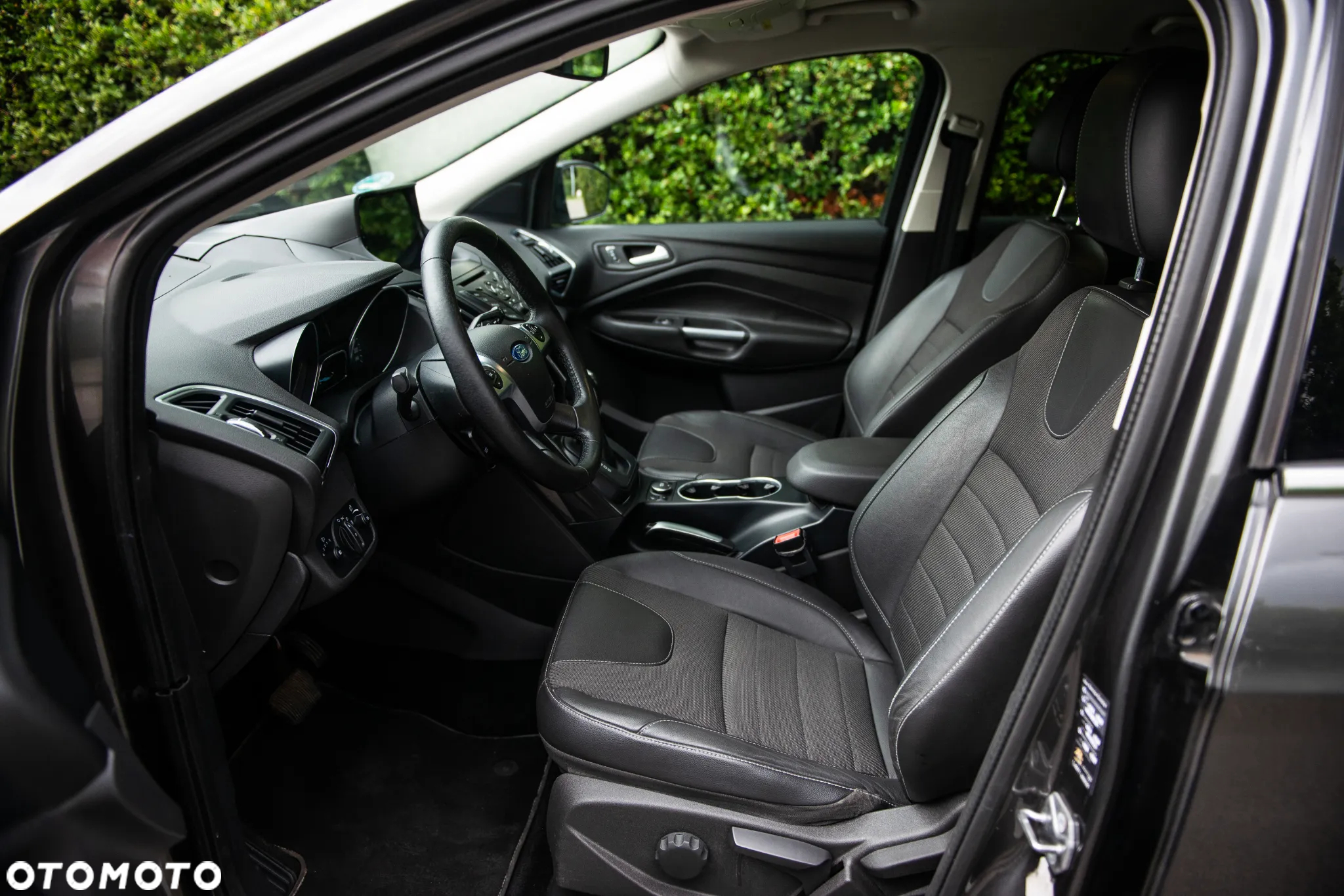 Ford Kuga 2.0 TDCi 4x4 Titanium - 19