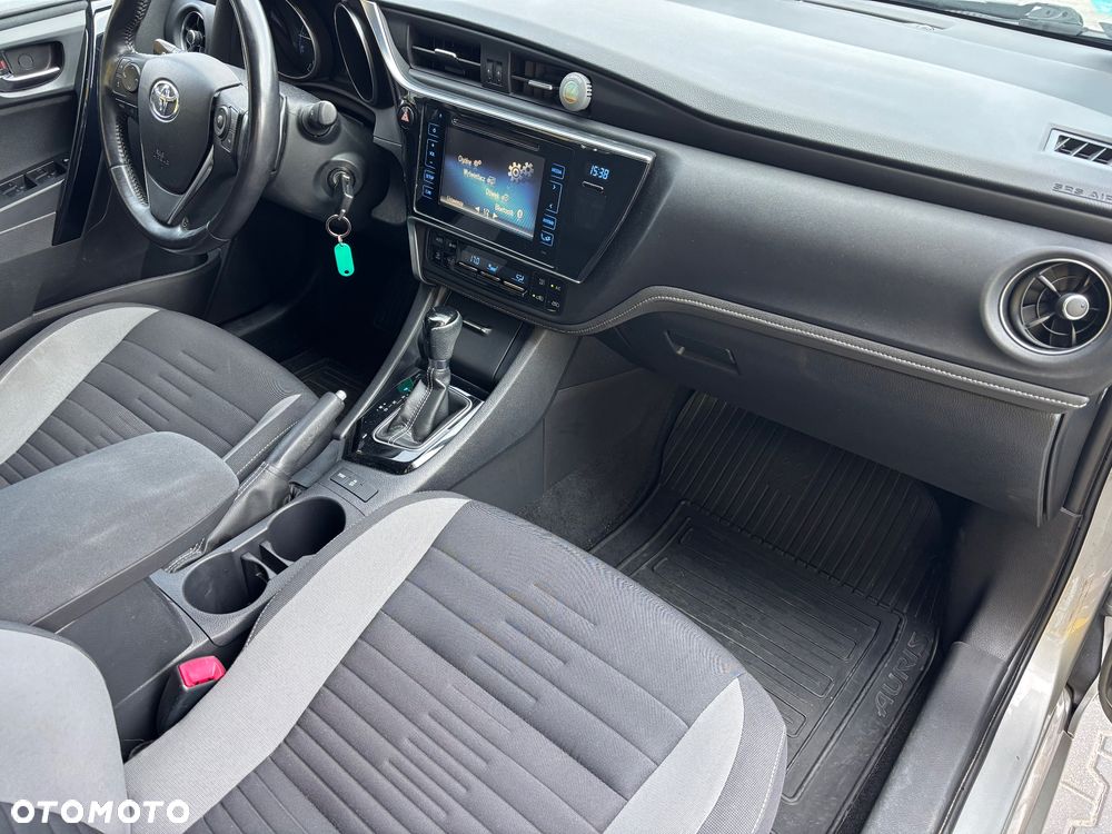 Toyota Auris 1.6 Premium MS - 17