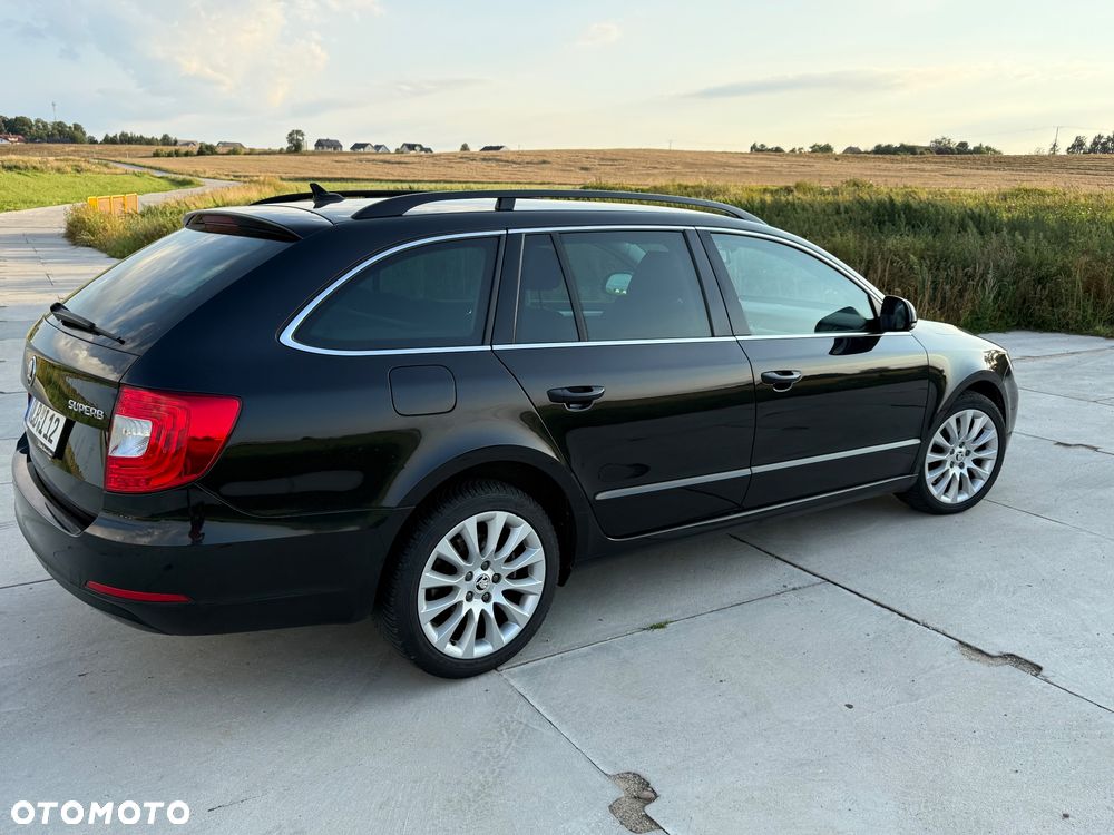 Skoda Superb 2.0 TDI Green tec DSG Elegance - 7