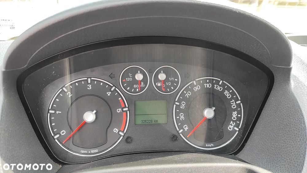 Ford Fiesta 1.6 TDCi Ghia - 10