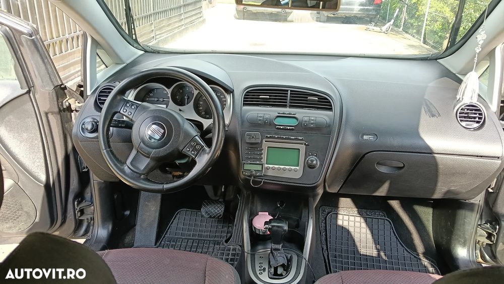 Seat Toledo 2.0TDI Stylance DSG - 6