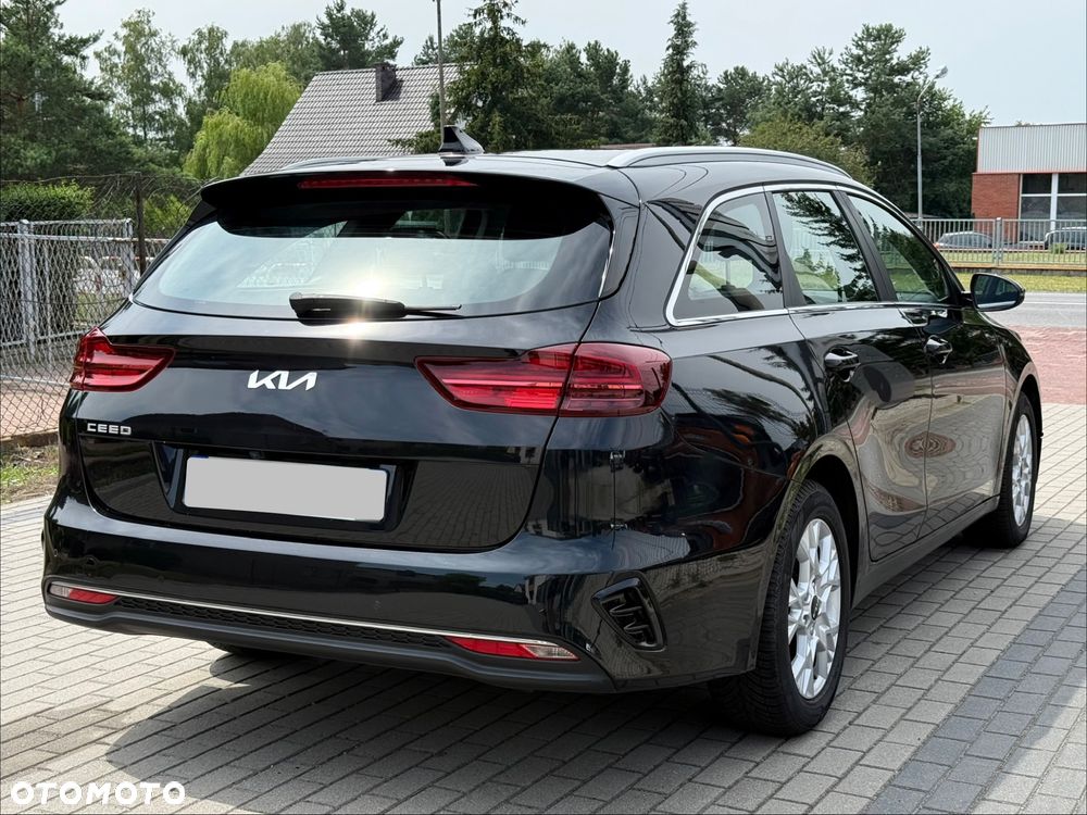 Kia Ceed 1.6 CRDi Eco-Dynamics+ (48V Mild-Hybrid) DCT7 Vision - 3