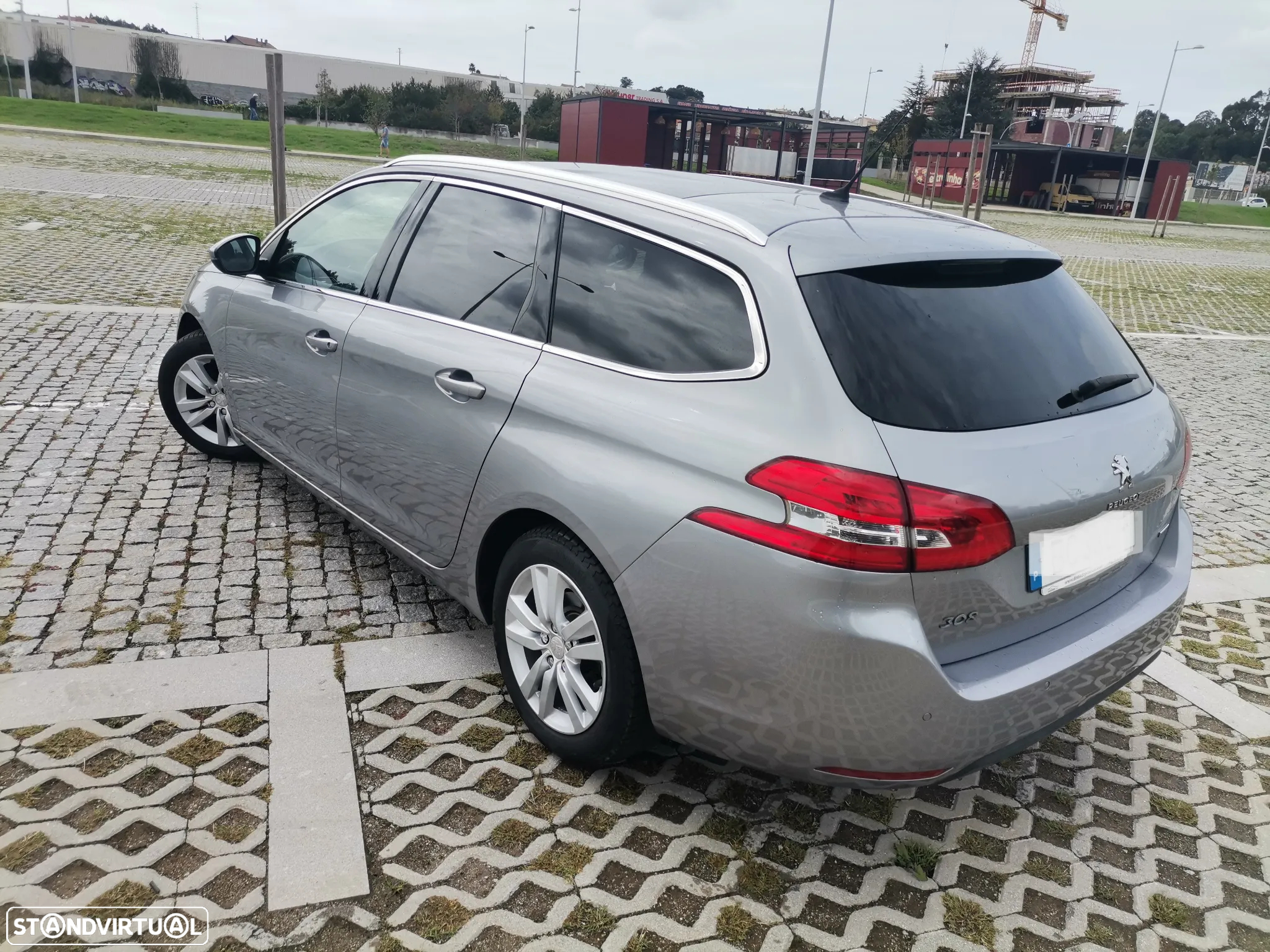 Peugeot 308 SW 1.6 BlueHDi Allure - 16