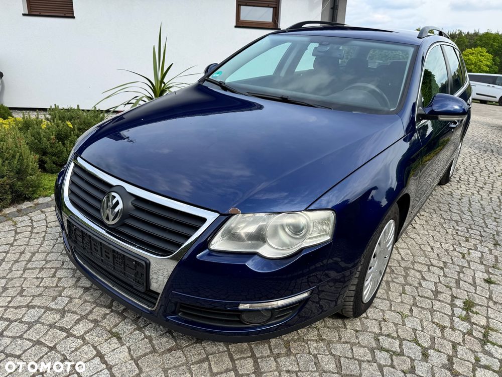 Volkswagen Passat - 2