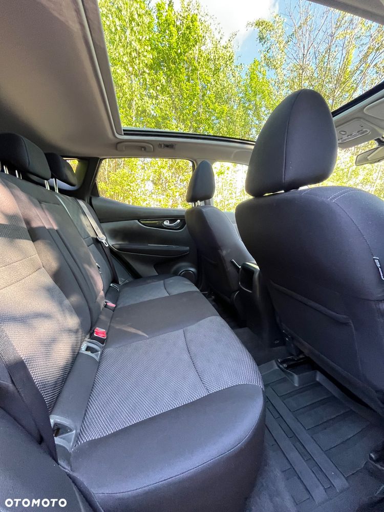 Nissan Qashqai 1.2 DIG-T N-Connecta Xtronic EU6 - 18