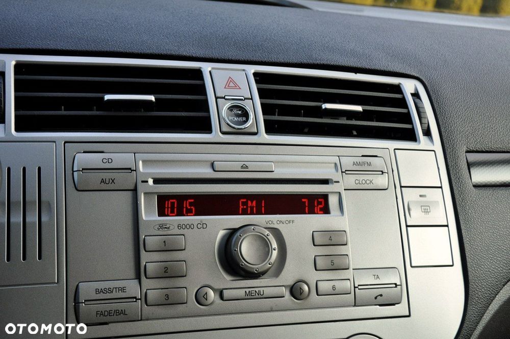 Ford Kuga - 30