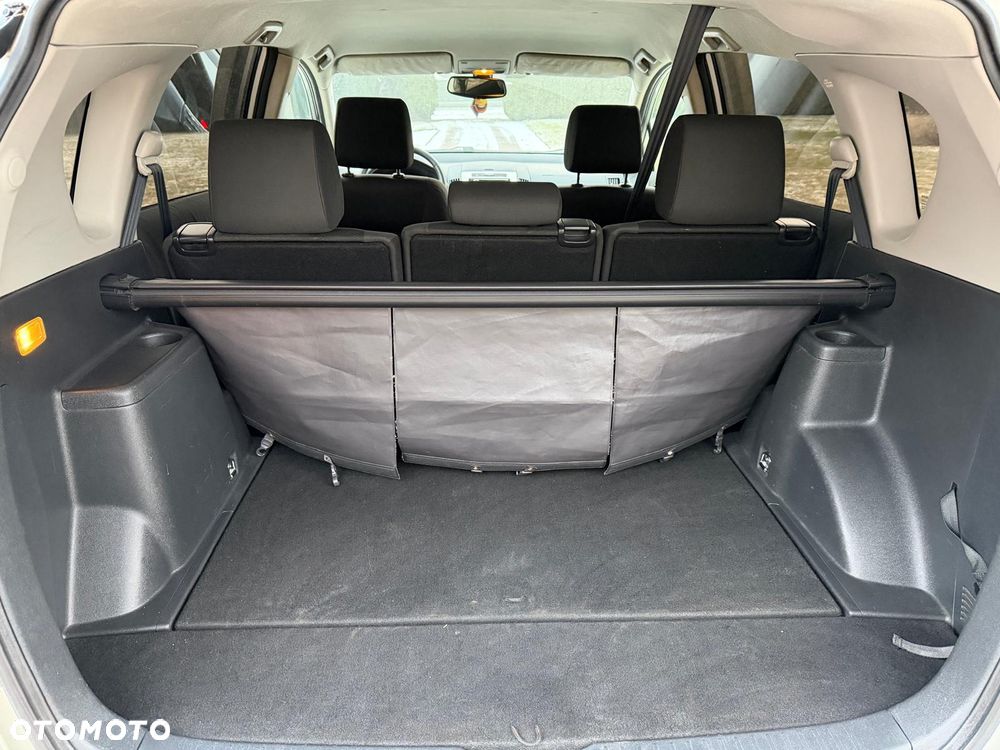 Toyota Corolla Verso - 2