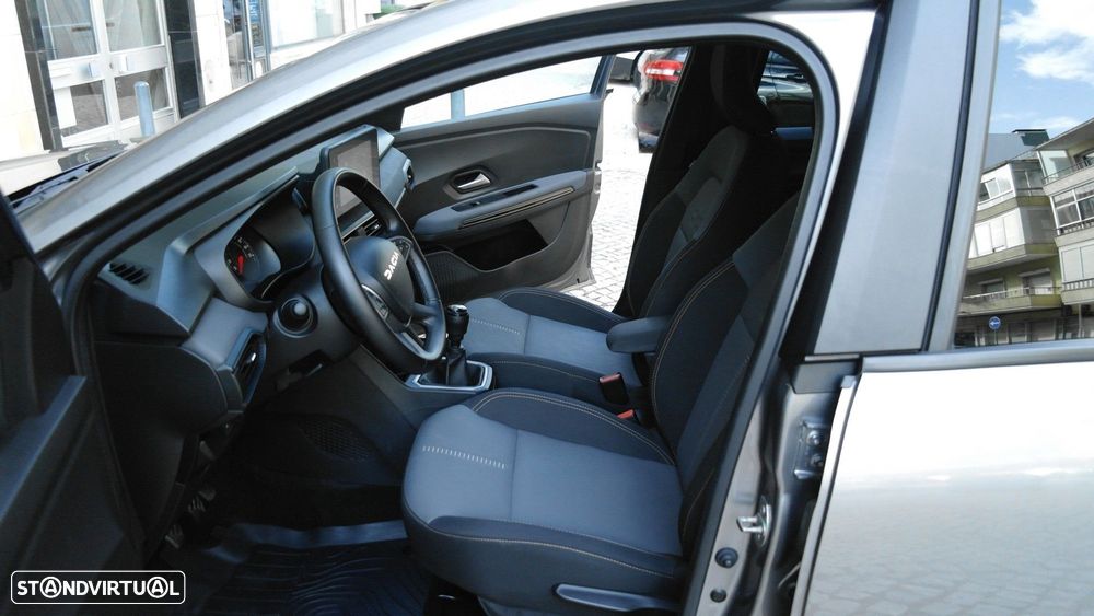 Dacia Jogger 1.2 ECO-G Extreme 7L - 31