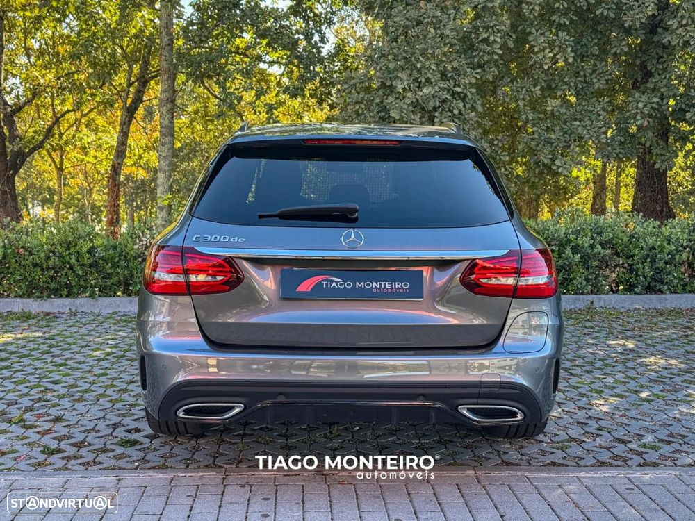 Mercedes-Benz C 300 - 25