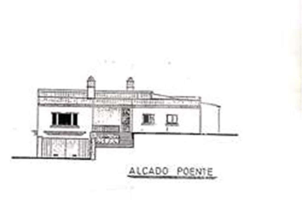 Moradia  Independente  em Albufeira a 10 minutos de Praia dos Pescador - Grande imagem: 5/10