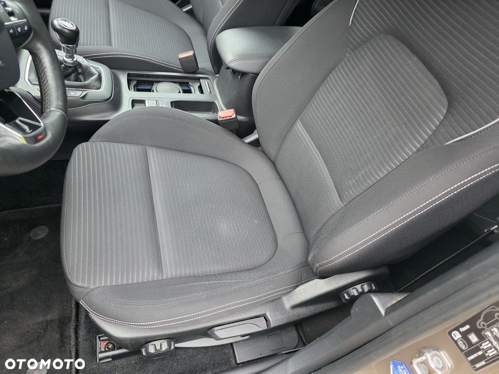 Ford Focus - 24