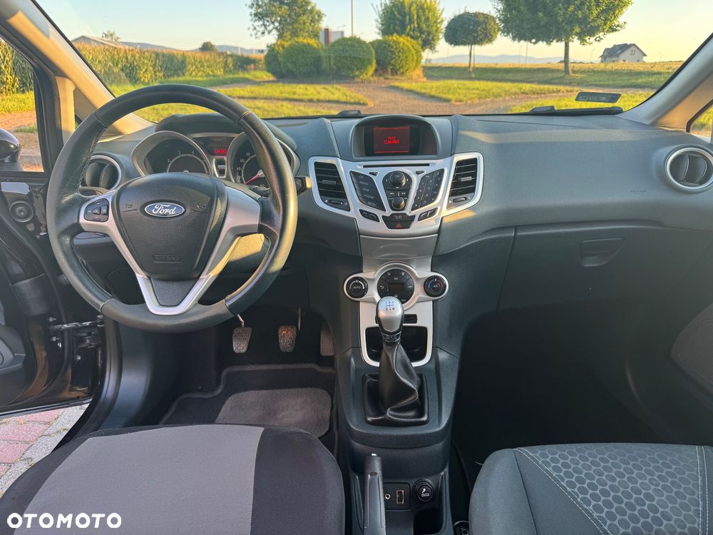Ford Fiesta 1.25 Titanium - 10