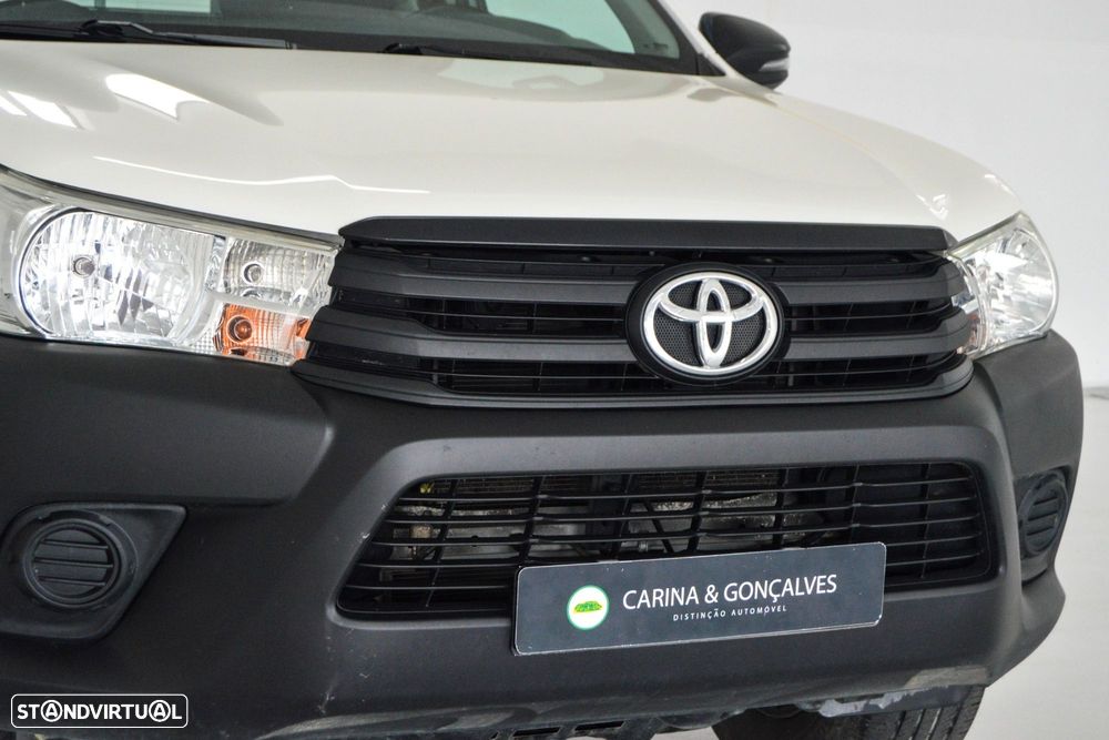 Toyota Hilux 2.4 D-4D 4X2 Cabine Extra 3L - 18
