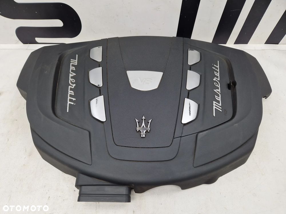 Osłona pokrywa silnika na silnik Maserati Ghibli 3.0 DIESEL - 1