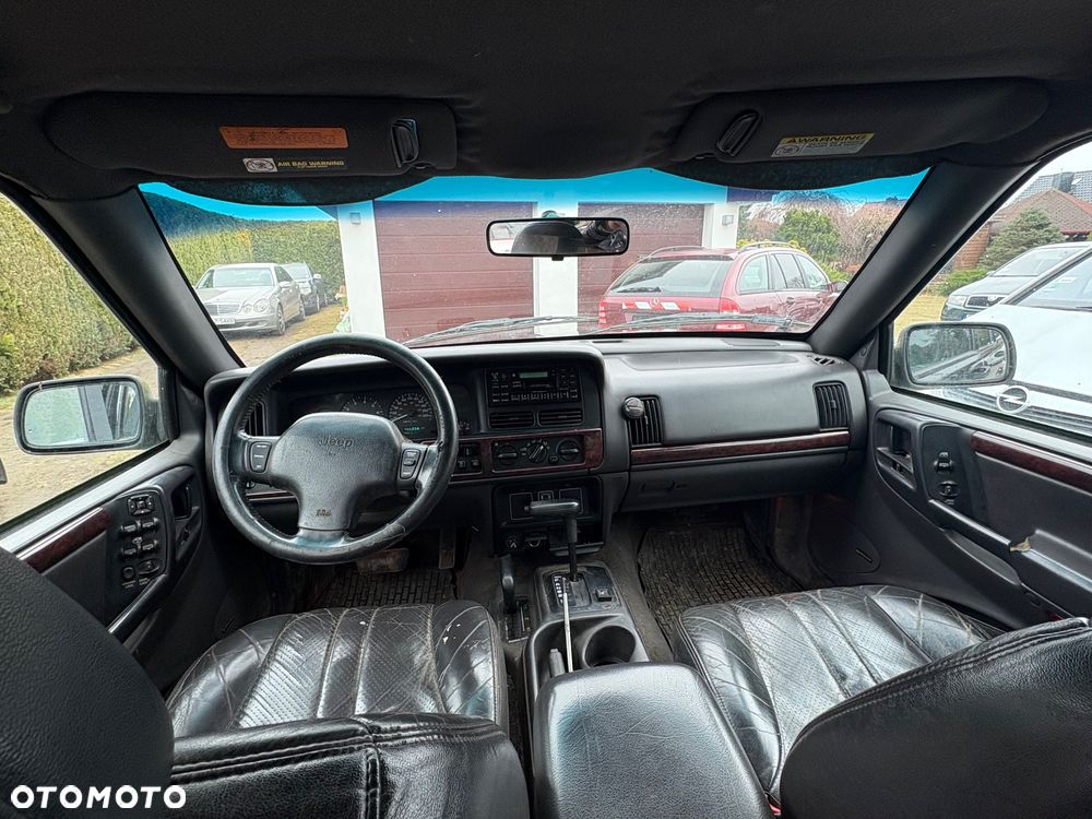 Jeep Grand Cherokee - 13