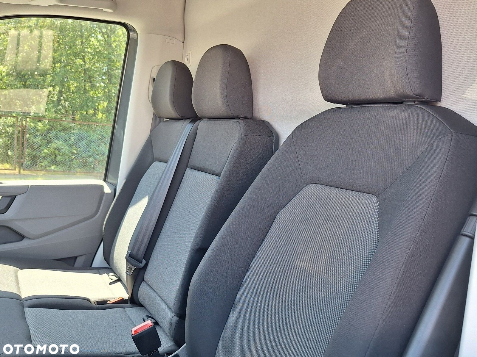 Volkswagen Crafter 35 furgon 177km Automat 3640 - 20