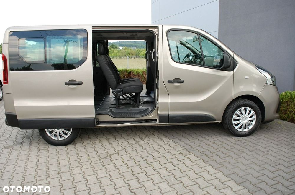 Renault Trafic - 19