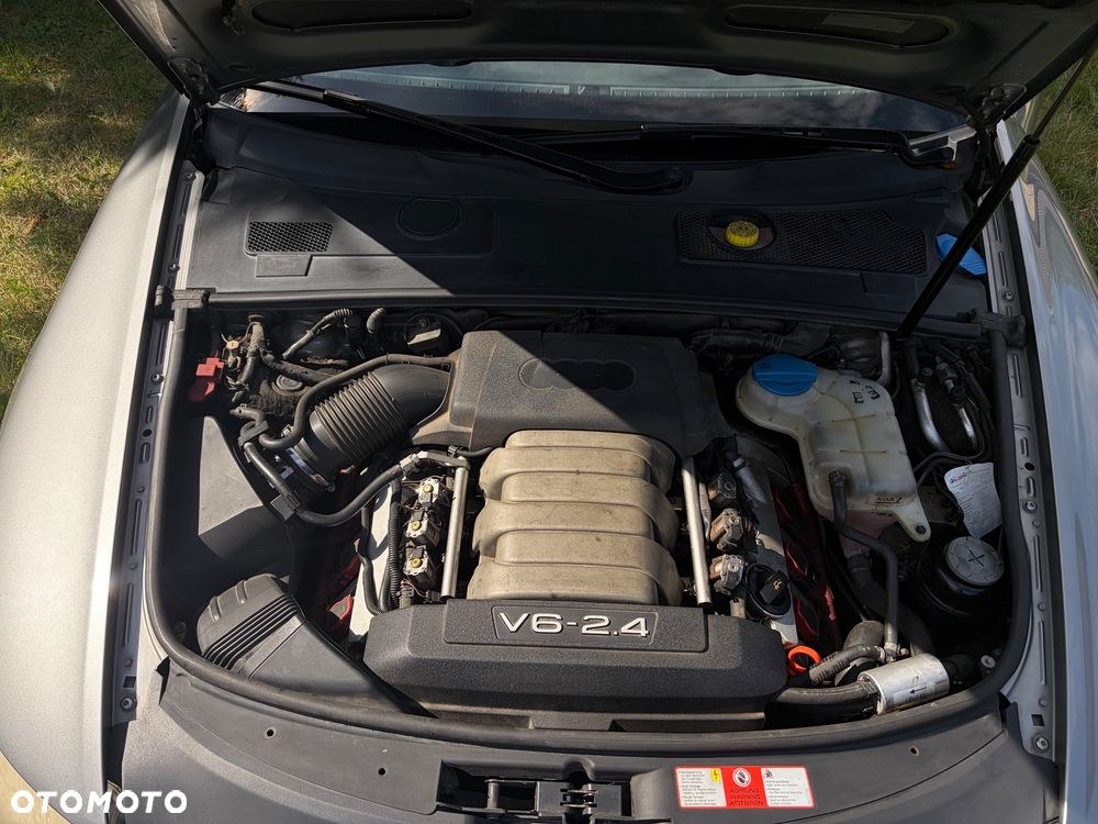 Audi A6 Limousine 2.4 - 31