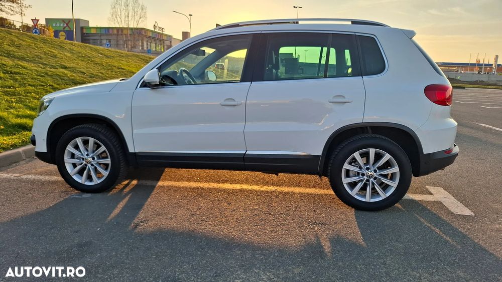 Volkswagen Tiguan 2.0 TDI DPF 4Motion BlueMotion Technology DSG Sport & Style - 5