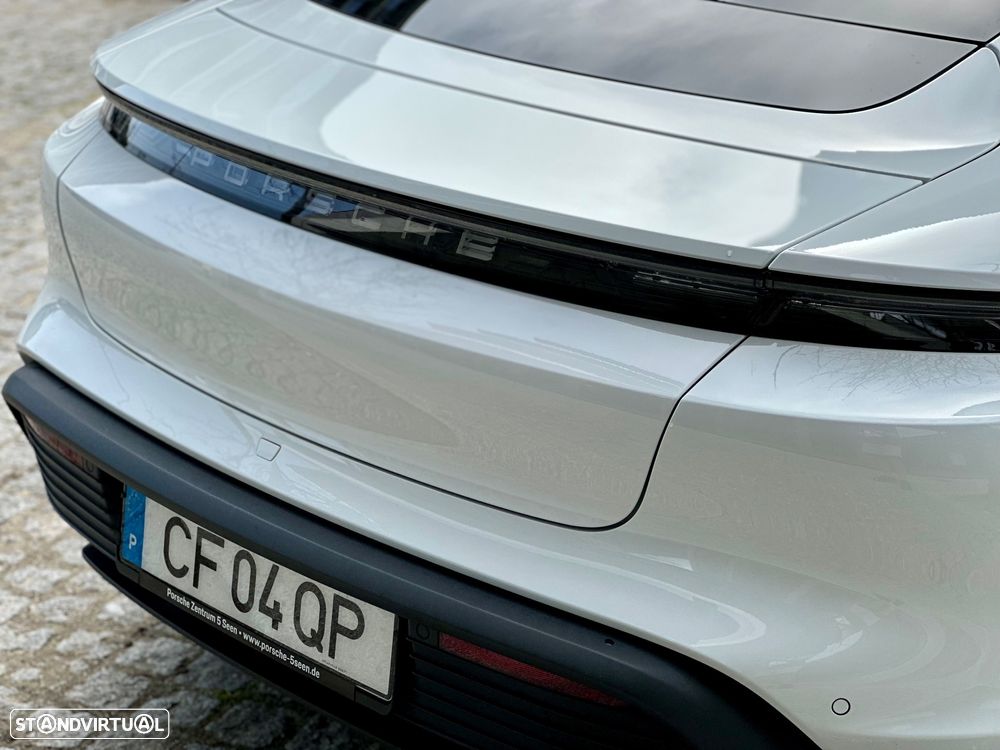 Porsche Taycan 4S Bateria Performance Plus - 16