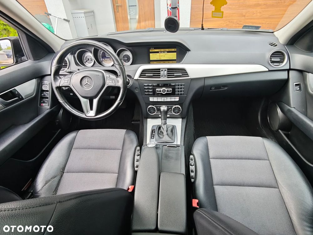 Mercedes-Benz Klasa C 250 CDI DPF (BlueEFFICIENCY) 7G-TRONIC Avantgarde - 11